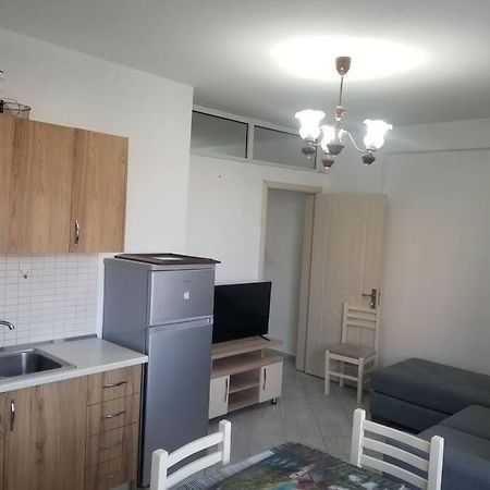 Kristi Home Durrës Esterno foto